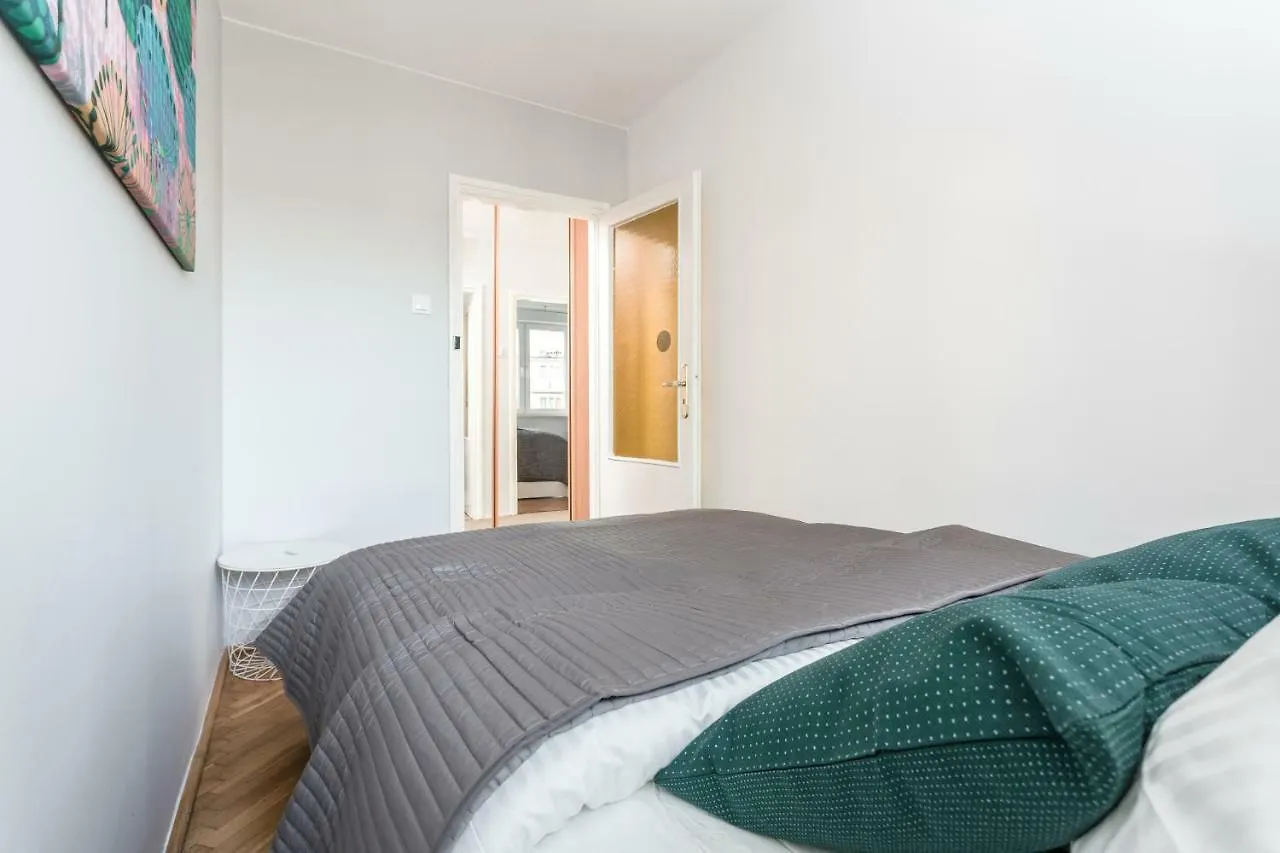 Chill Apartments Panska Warsaw 0*,